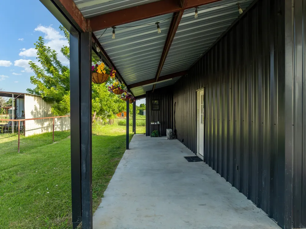 321 Avenue B #B Walnut Springs, TX 76690