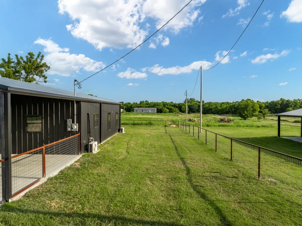 321 Avenue B #B Walnut Springs, TX 76690