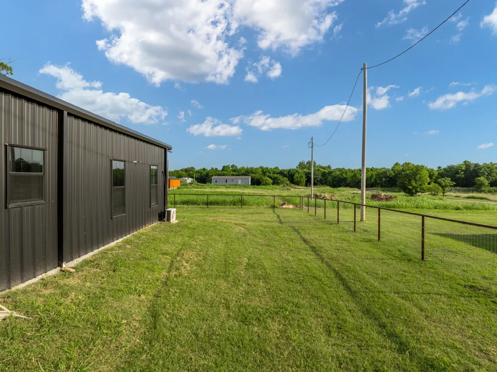 321 Avenue B #B Walnut Springs, TX 76690