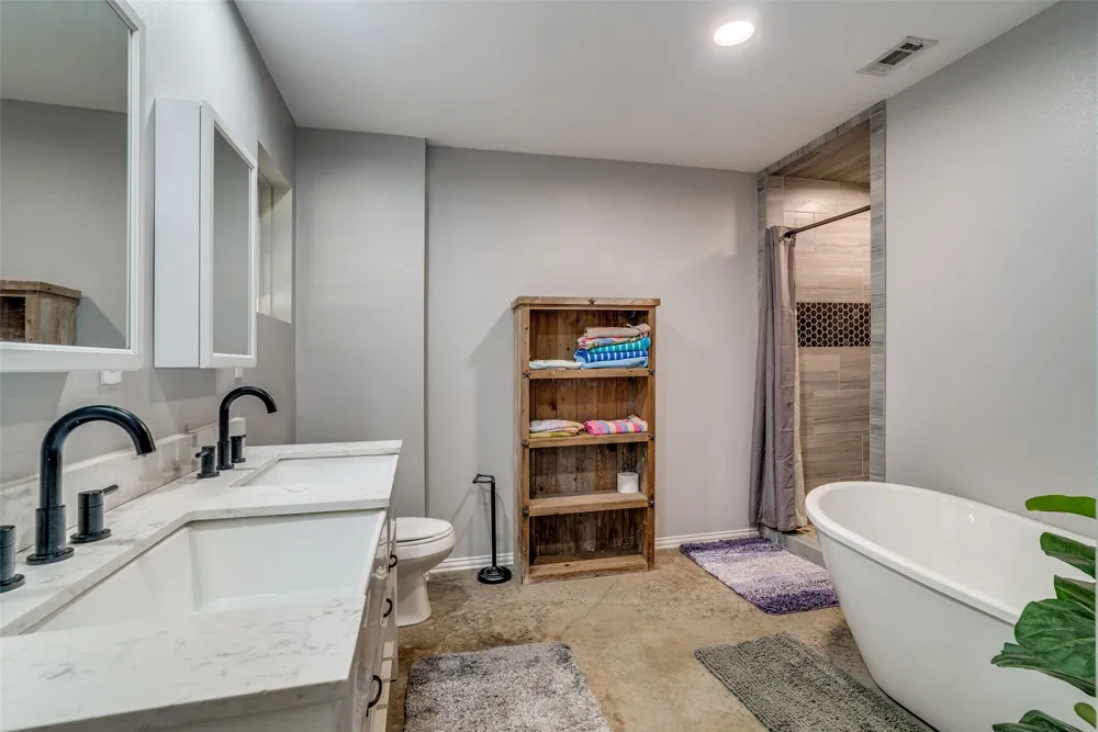 5115 County Road 423 Grandview, TX 76050