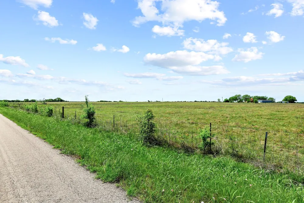Dowell Road McLendon Chisholm, TX 75032