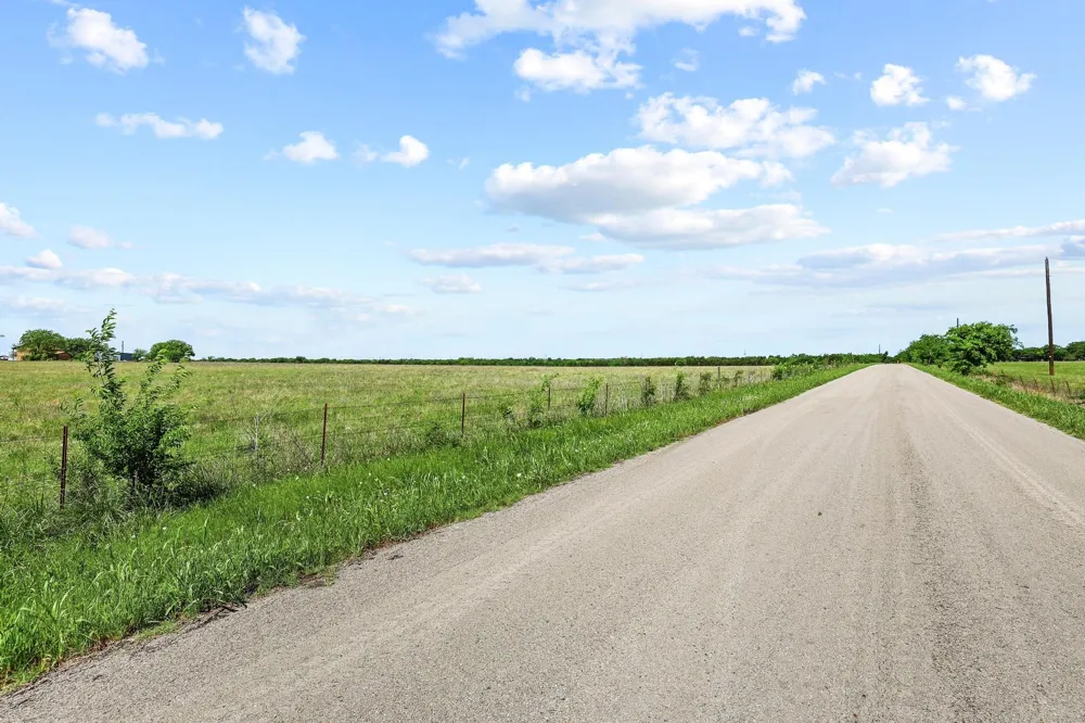 Dowell Road McLendon Chisholm, TX 75032
