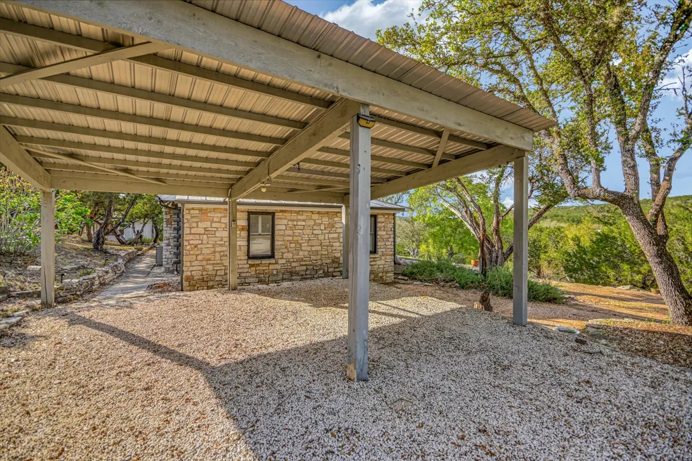 707 Deer Lake Road Wimberley, TX 78676