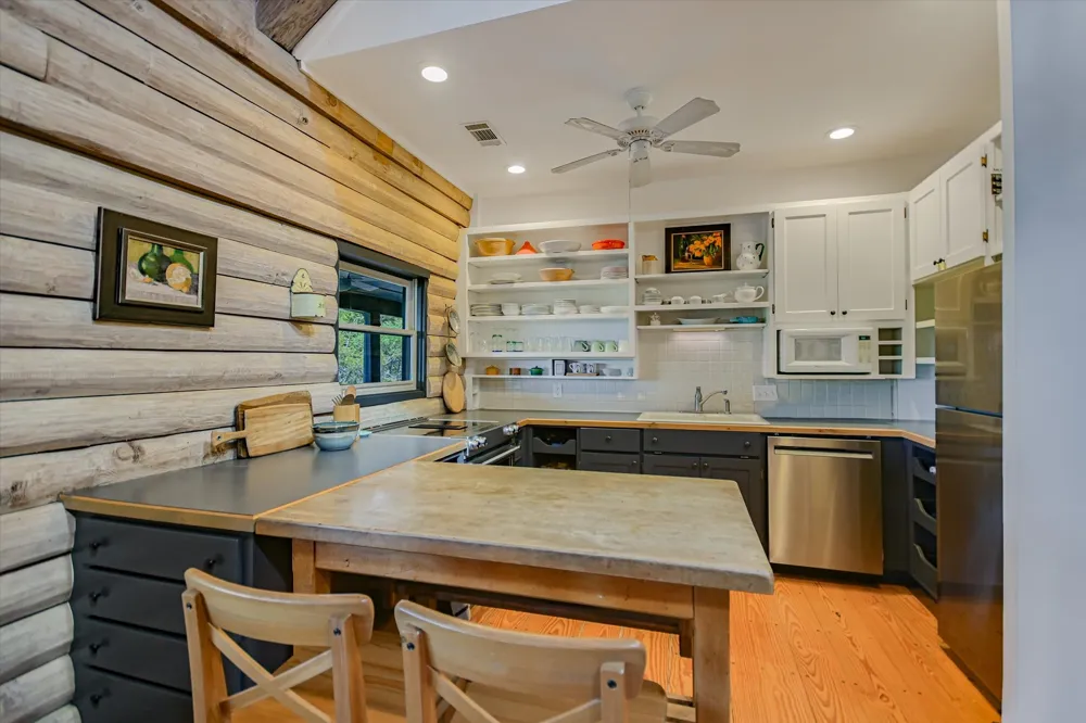707 Deer Lake Road Wimberley, TX 78676