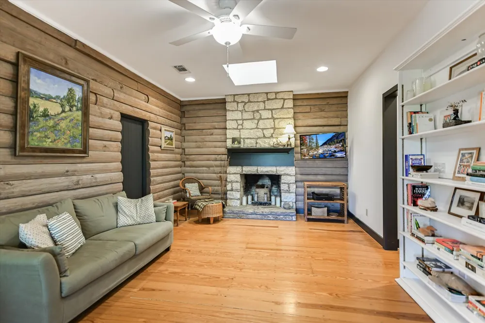707 Deer Lake Road Wimberley, TX 78676