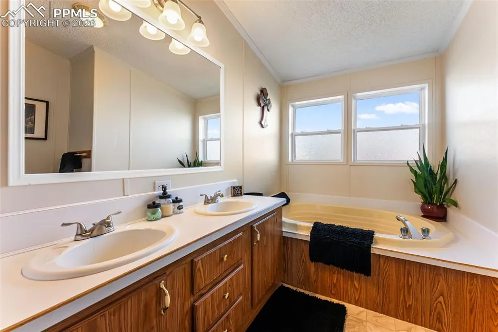 23750 Jayhawk Avenue Colorado Springs, CO 80928