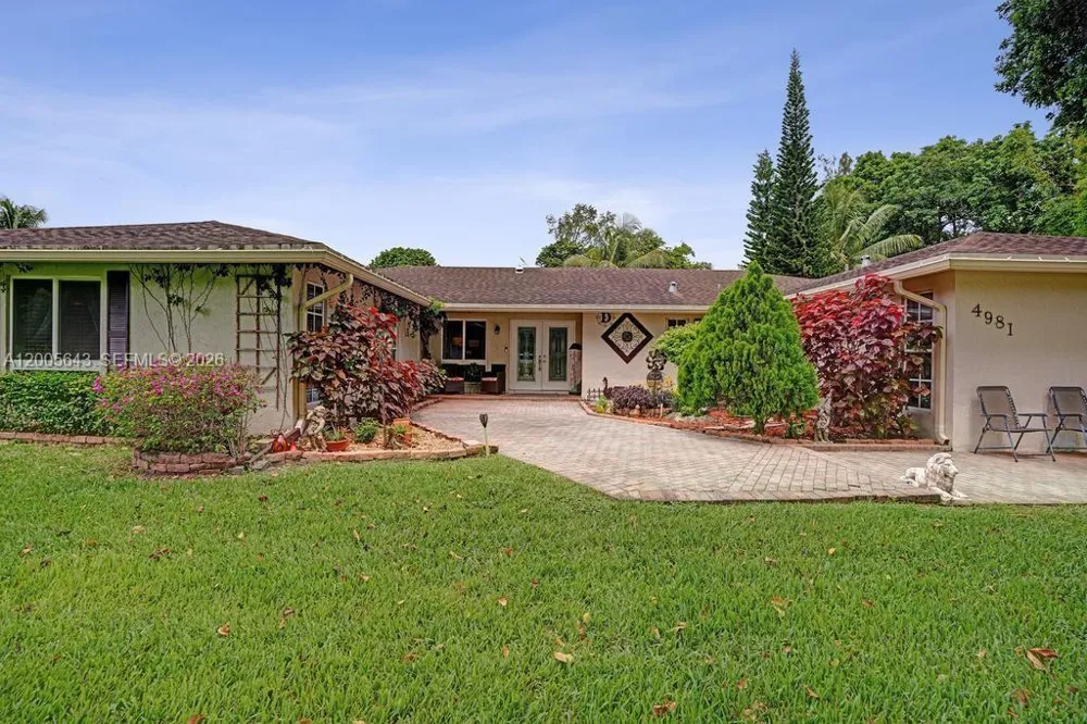 4981 SW 186th Ave Southwest Ranches, FL 33332