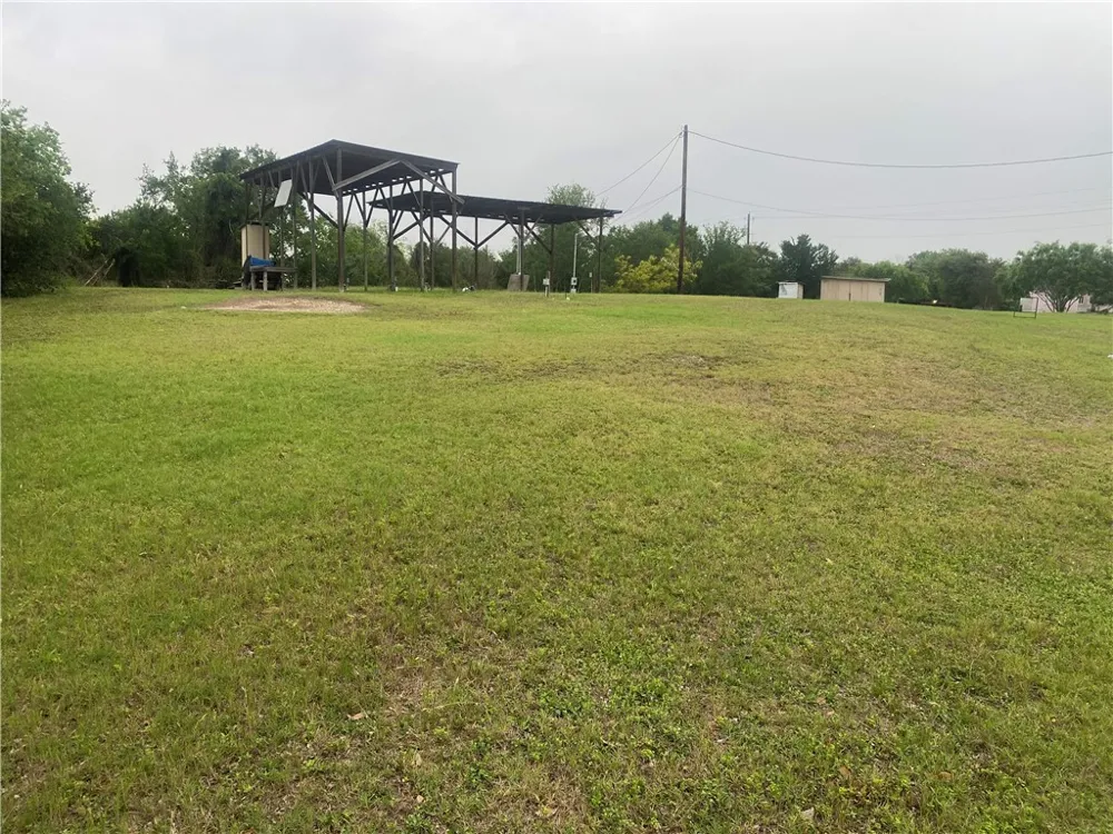 908 Power Refugio, TX 78377