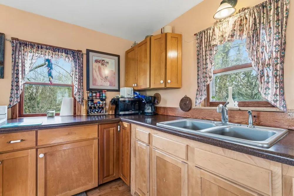 63095 220th Avenue Kellogg, MN 55945