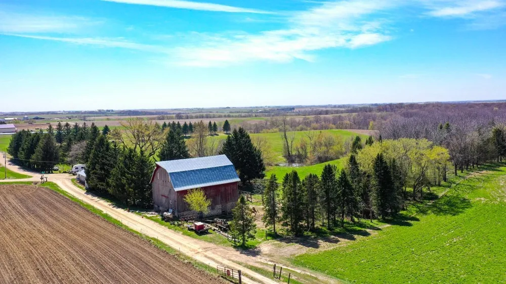 63095 220th Avenue Kellogg, MN 55945