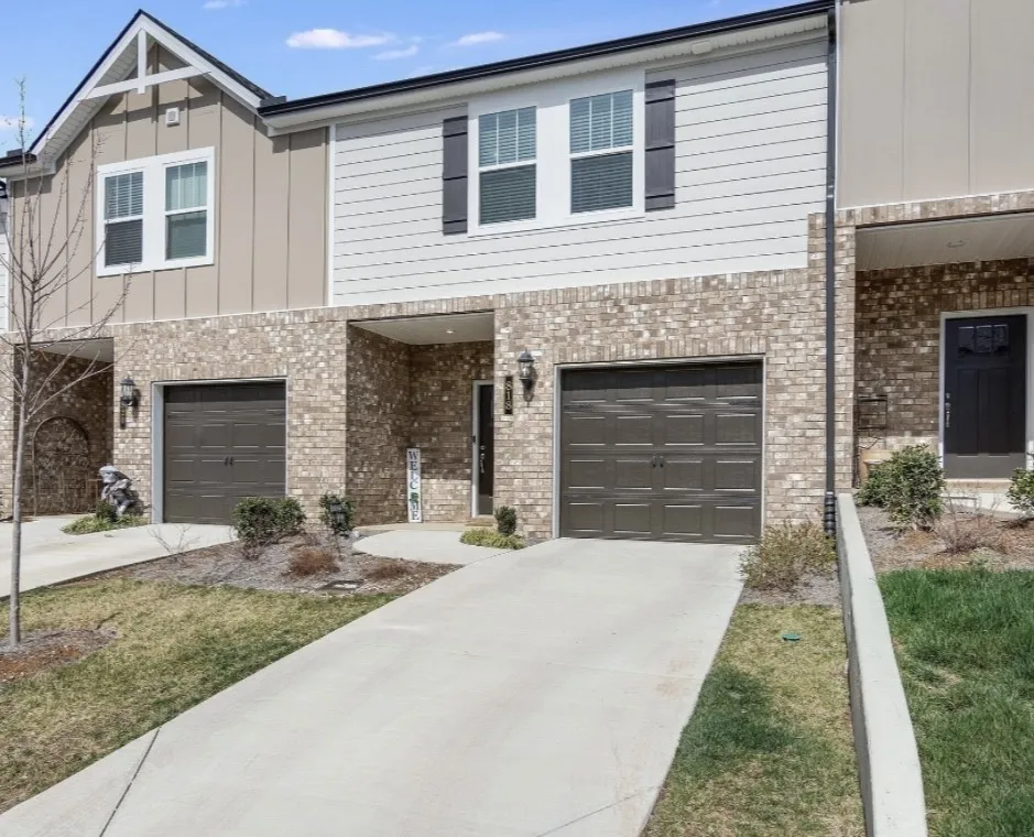 818 Arrington Way Columbia, TN 38401