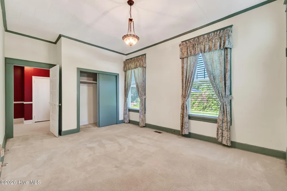 301 E Stanley Street Four Oaks, NC 27524