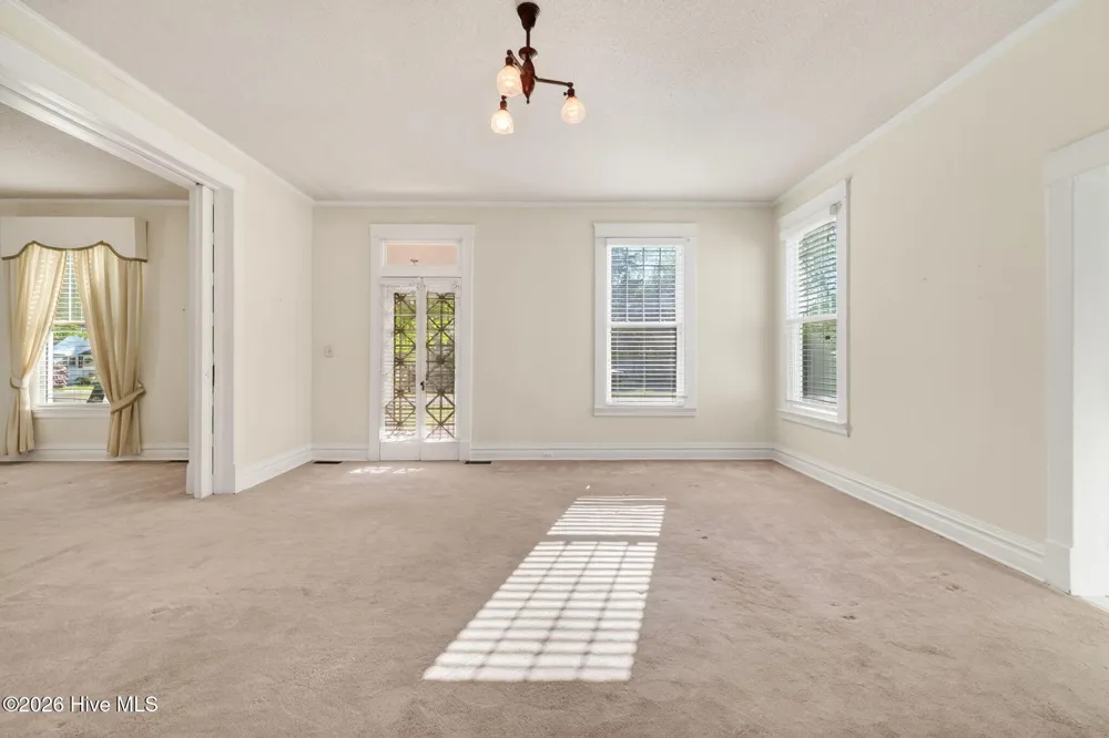 301 E Stanley Street Four Oaks, NC 27524