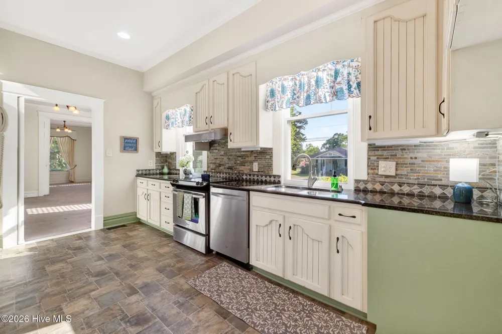 301 E Stanley Street Four Oaks, NC 27524