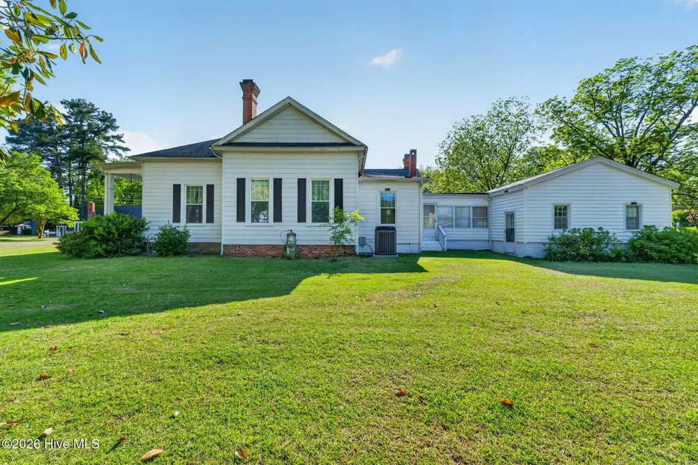 301 E Stanley Street Four Oaks, NC 27524