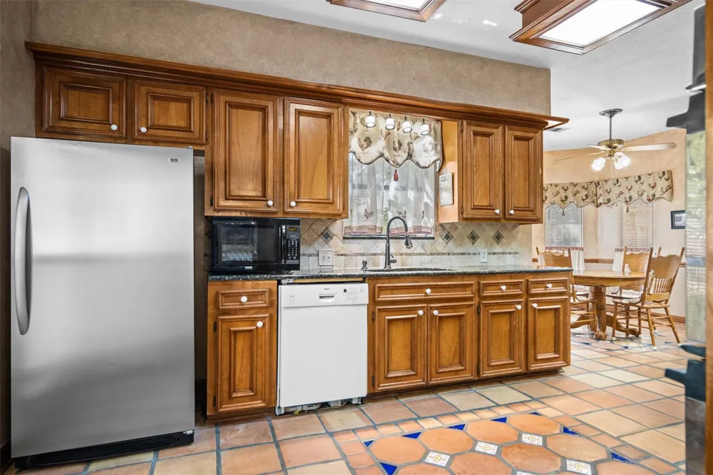 215 Enchanted Estates Drive Crockett, TX 75835