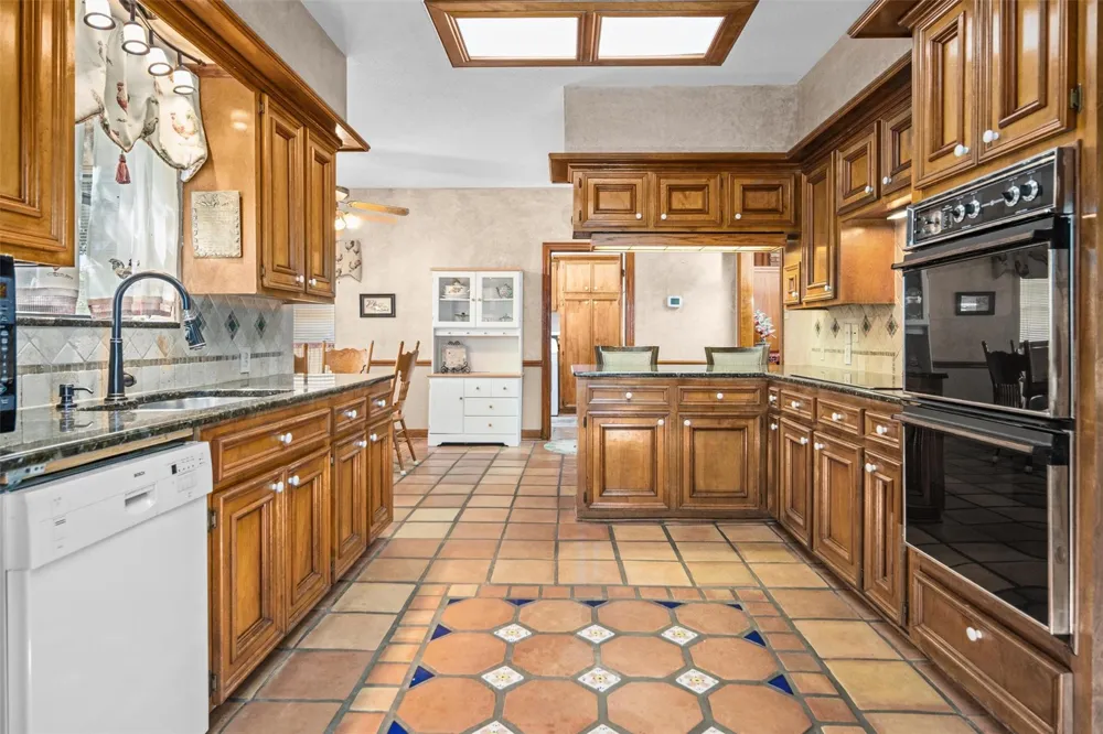 215 Enchanted Estates Drive Crockett, TX 75835