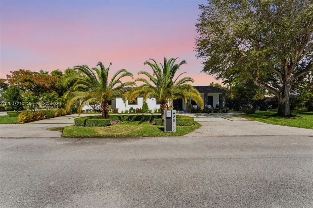 8625 SW 147th St Palmetto Bay, FL 33158