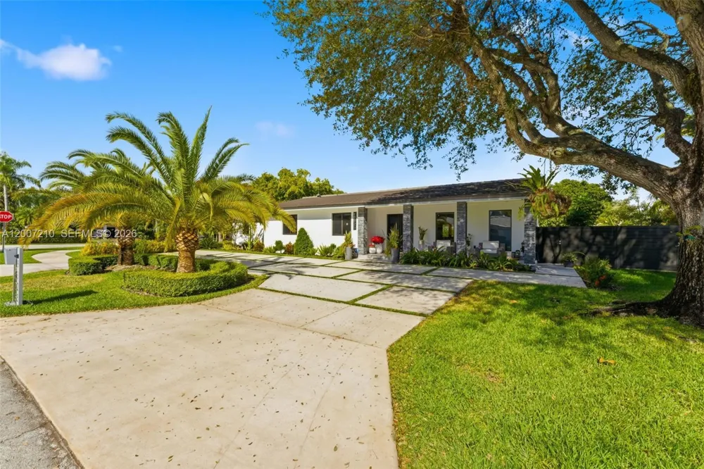 8625 SW 147th St Palmetto Bay, FL 33158