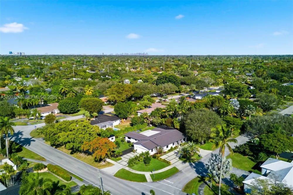 8625 SW 147th St Palmetto Bay, FL 33158