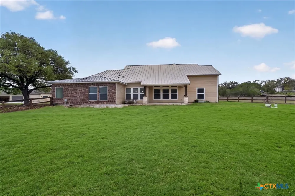 815 Serene Waters Spring Branch, TX 78070