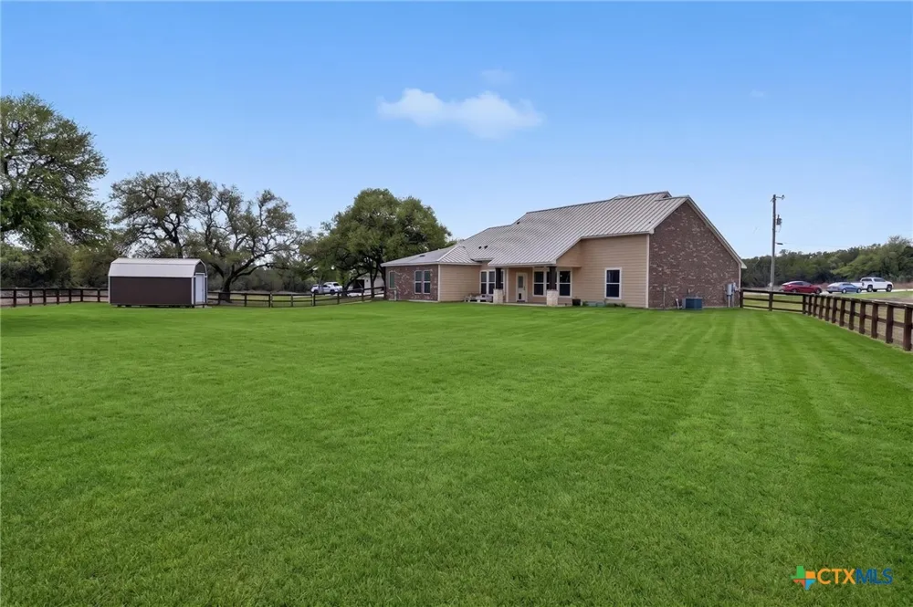 815 Serene Waters Spring Branch, TX 78070