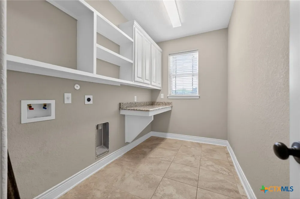 815 Serene Waters Spring Branch, TX 78070