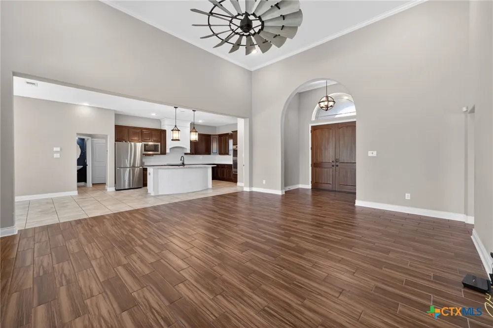 815 Serene Waters Spring Branch, TX 78070