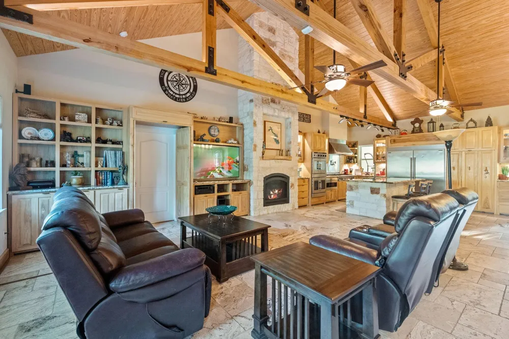 201 Harbor Run Drive Coldspring, TX 77331
