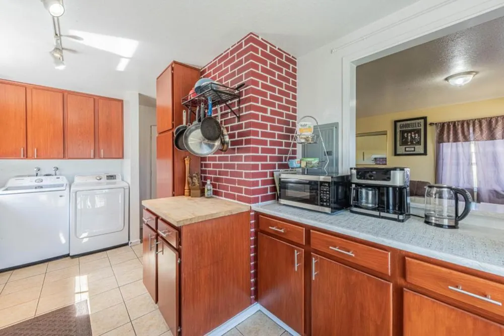 1484 Sonoma Avenue Seaside, CA 93955