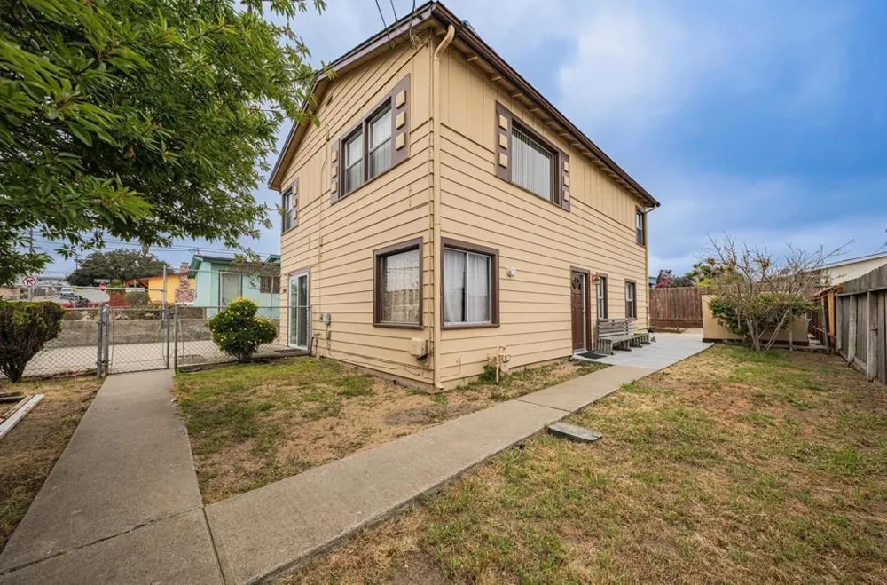 1484 Sonoma Avenue Seaside, CA 93955