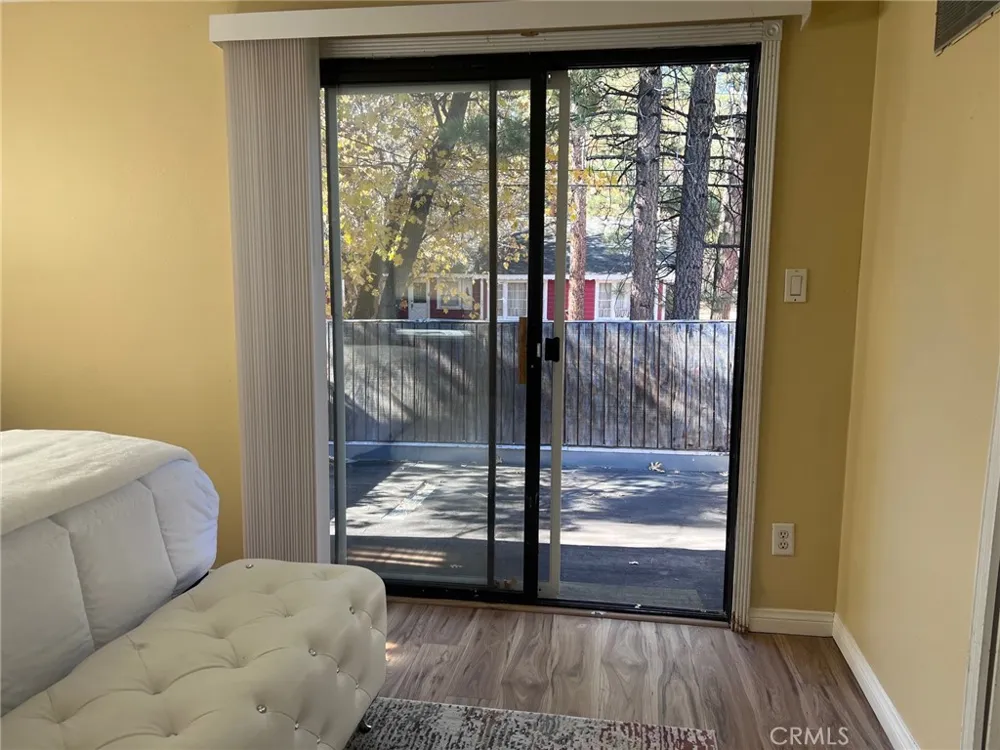 351 Pine Lane Sugarloaf, CA 92386