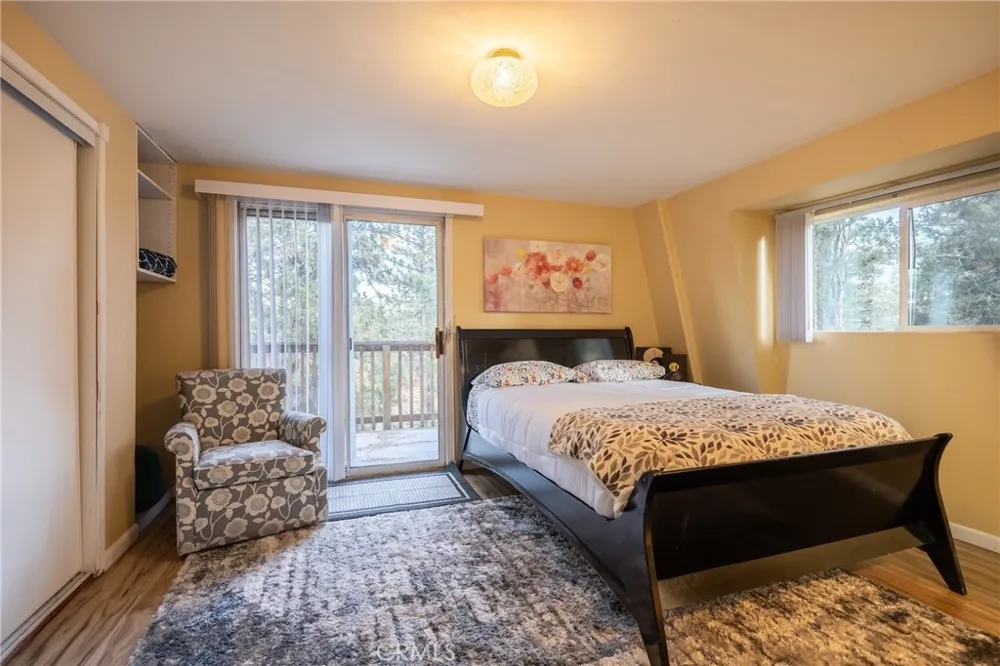 351 Pine Lane Sugarloaf, CA 92386