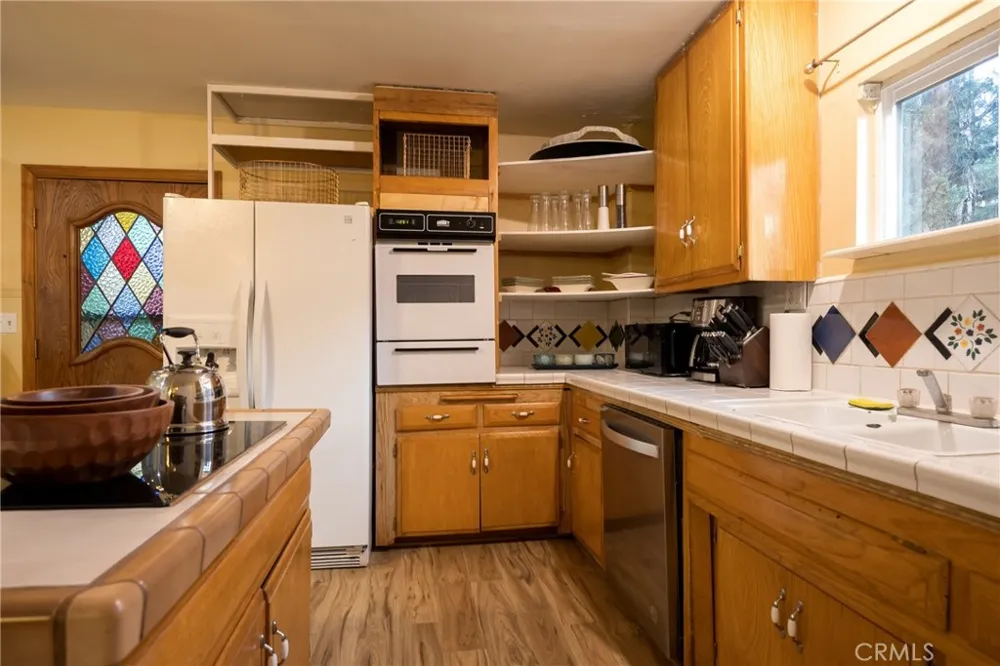 351 Pine Lane Sugarloaf, CA 92386
