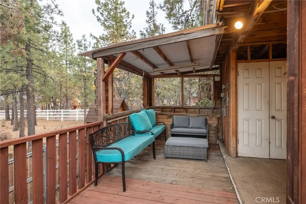 351 Pine Lane Sugarloaf, CA 92386