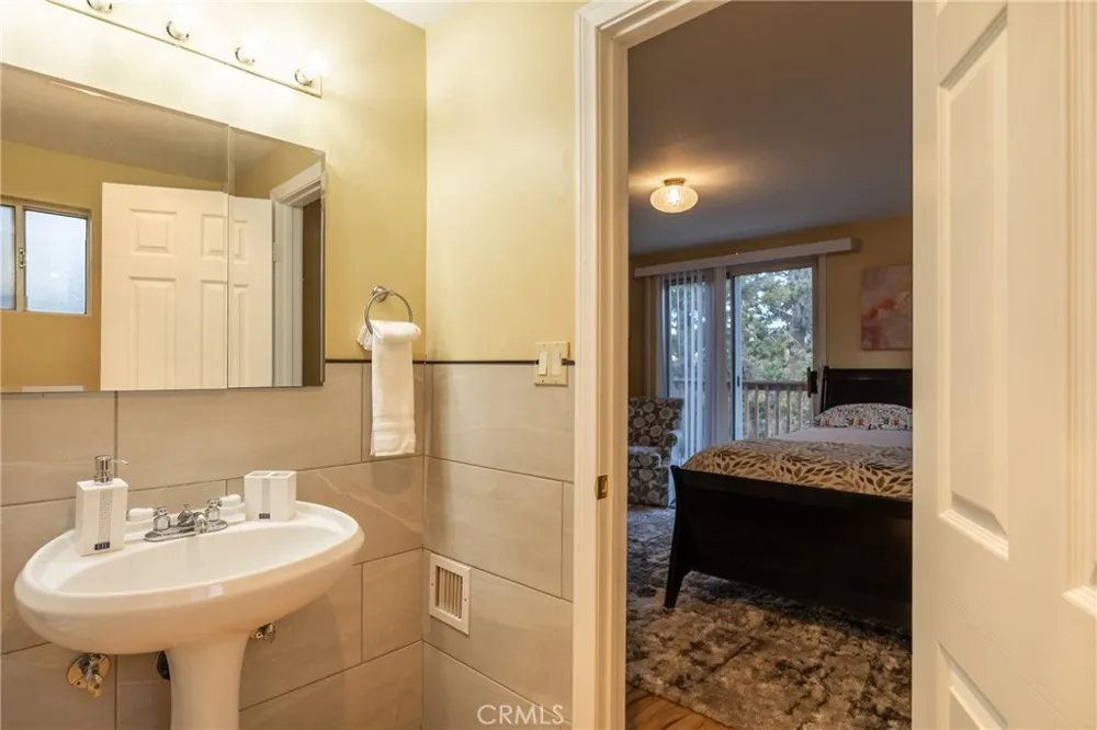 351 Pine Lane Sugarloaf, CA 92386