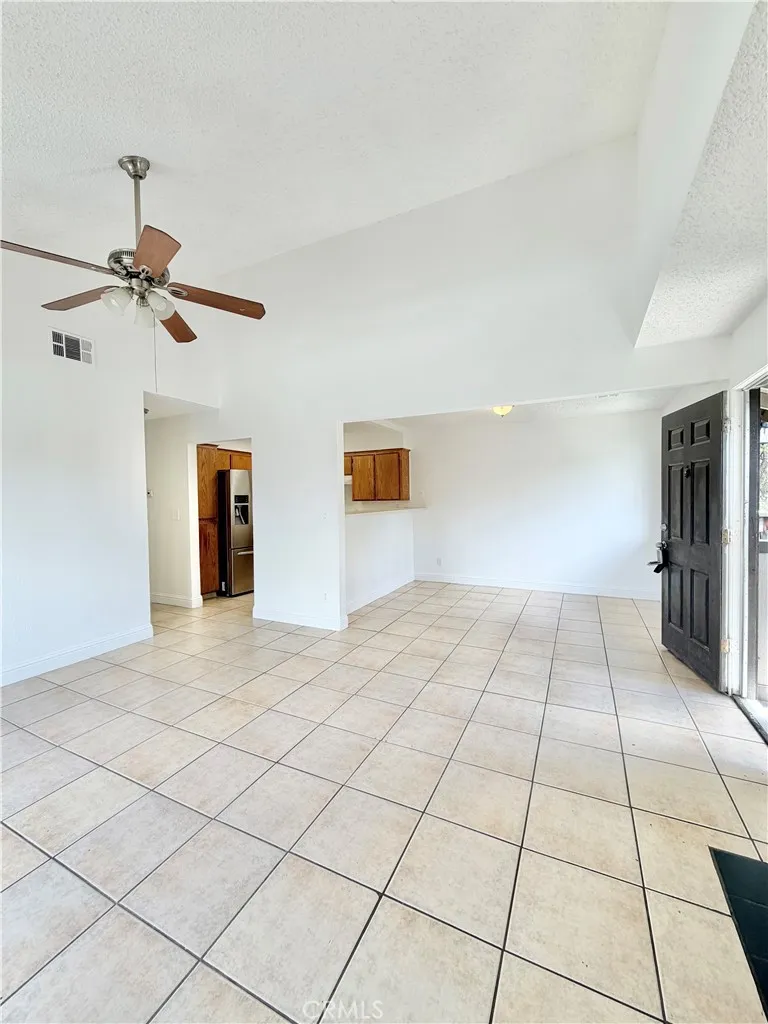 1190 S Winery Avenue #289 Fresno, CA 93727