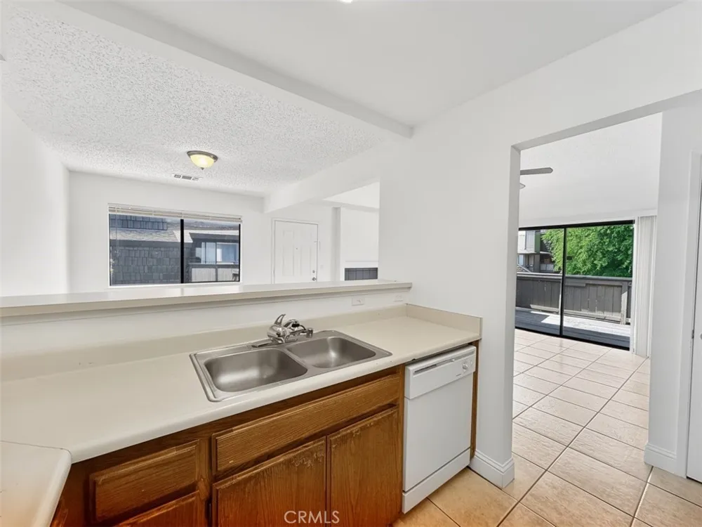 1190 S Winery Avenue #289 Fresno, CA 93727