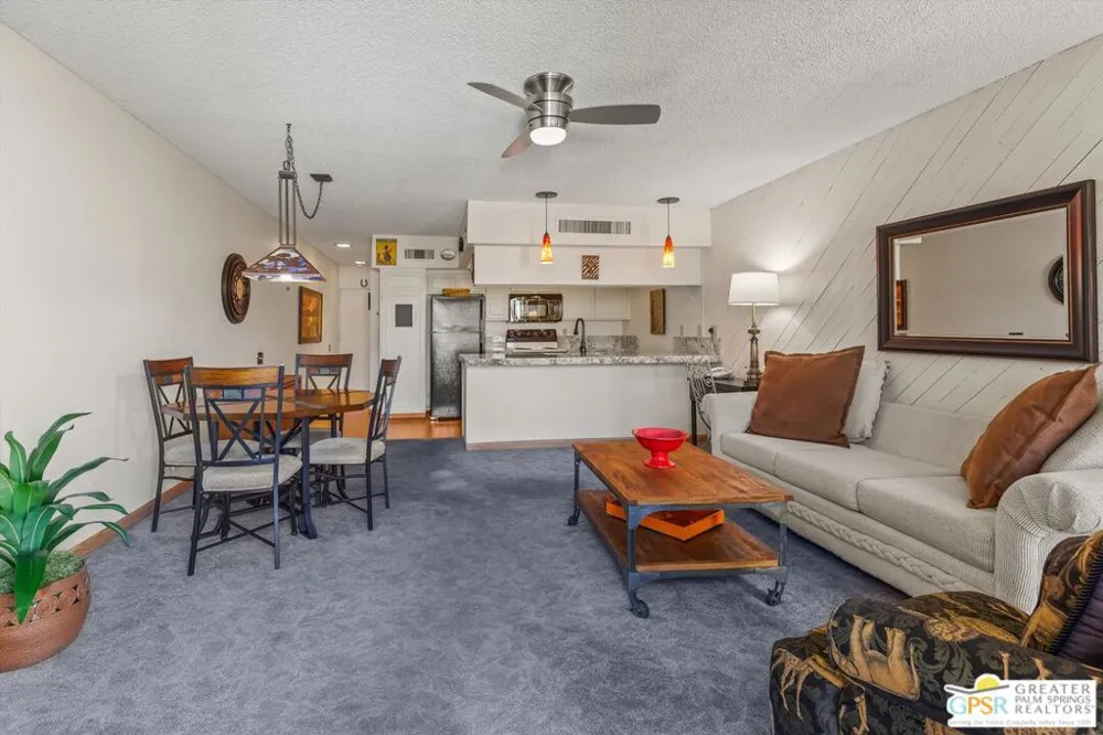 1655 E Palm Canyon Drive #616 Palm Springs, CA 92264