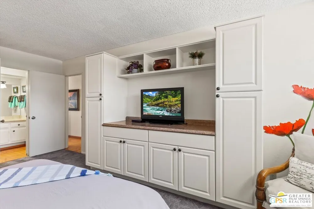 1655 E Palm Canyon Drive #616 Palm Springs, CA 92264