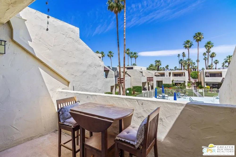 1655 E Palm Canyon Drive #616 Palm Springs, CA 92264