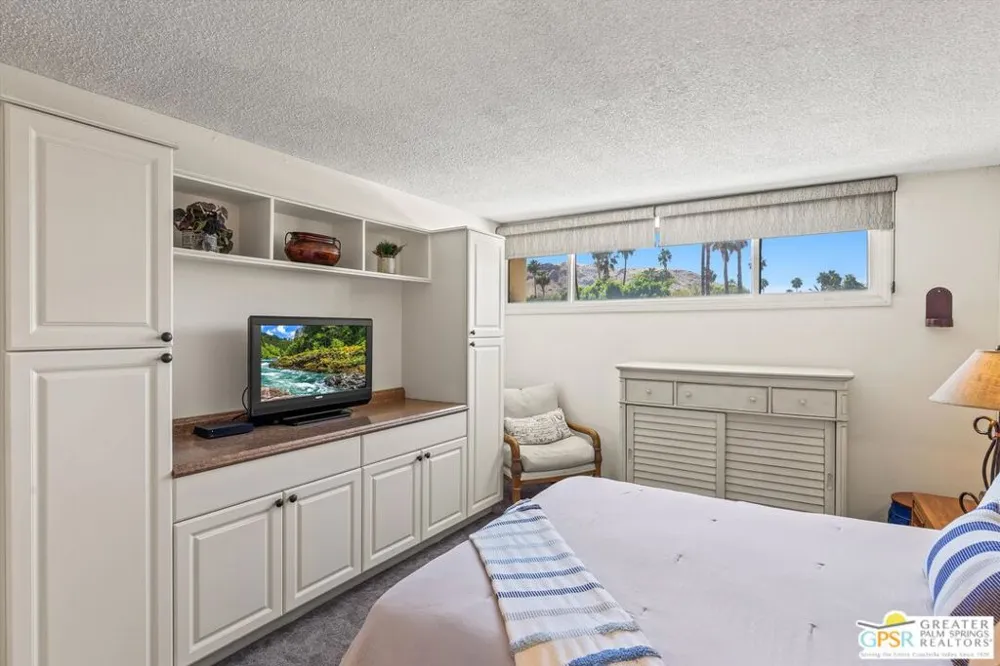 1655 E Palm Canyon Drive #616 Palm Springs, CA 92264