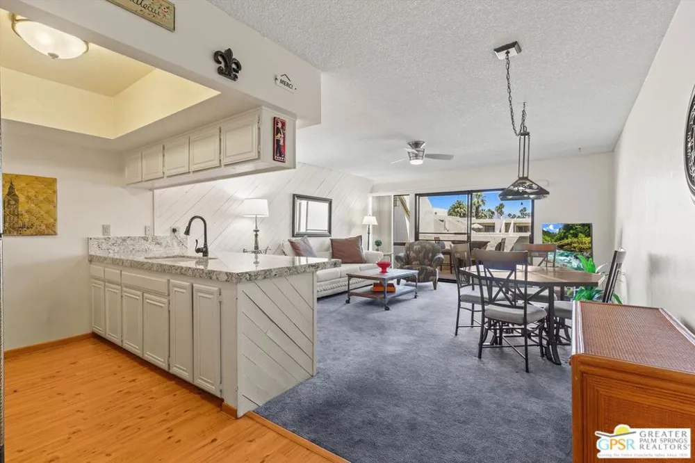 1655 E Palm Canyon Drive #616 Palm Springs, CA 92264