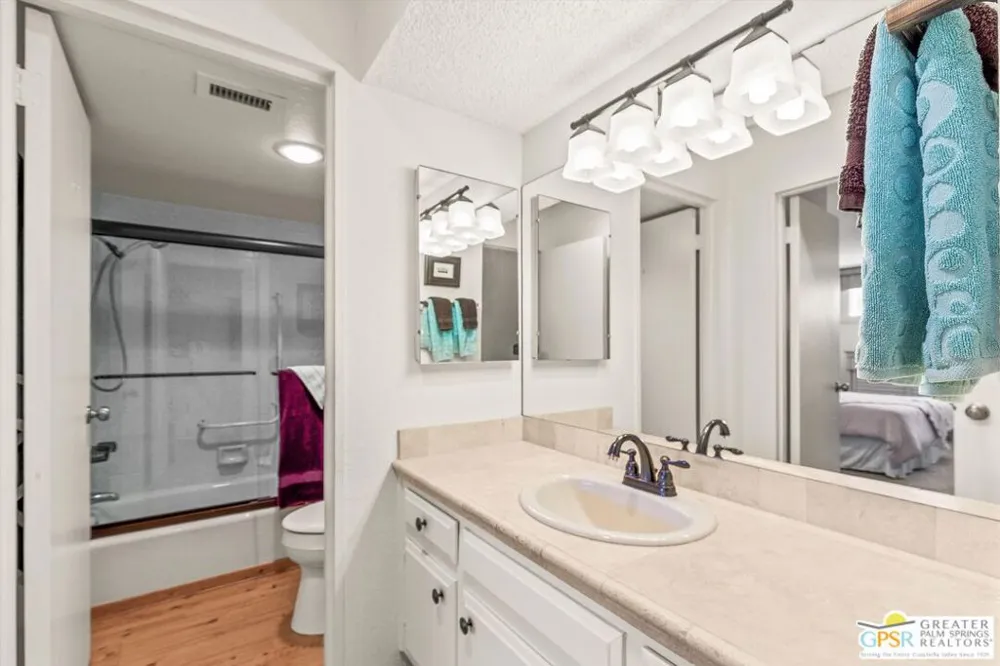 1655 E Palm Canyon Drive #616 Palm Springs, CA 92264