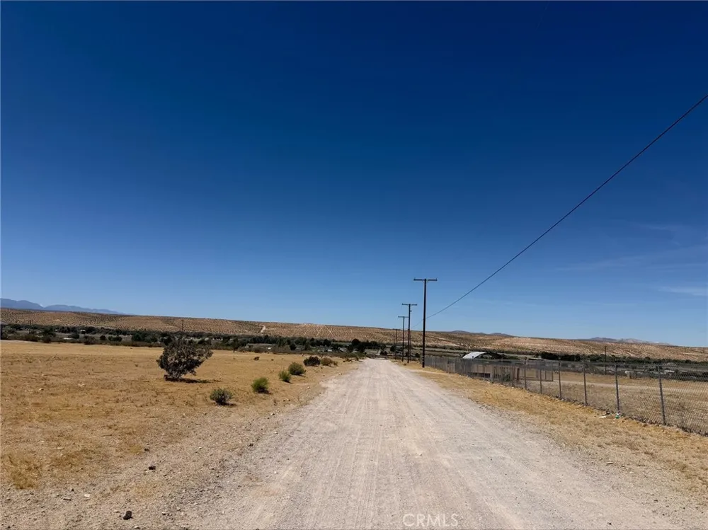 27 Oleander Street Oro Grande, CA 92368