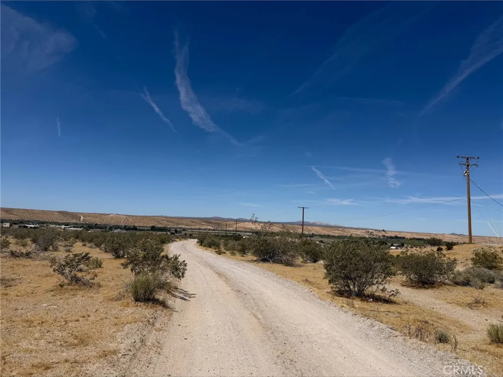27 Oleander Street Oro Grande, CA 92368