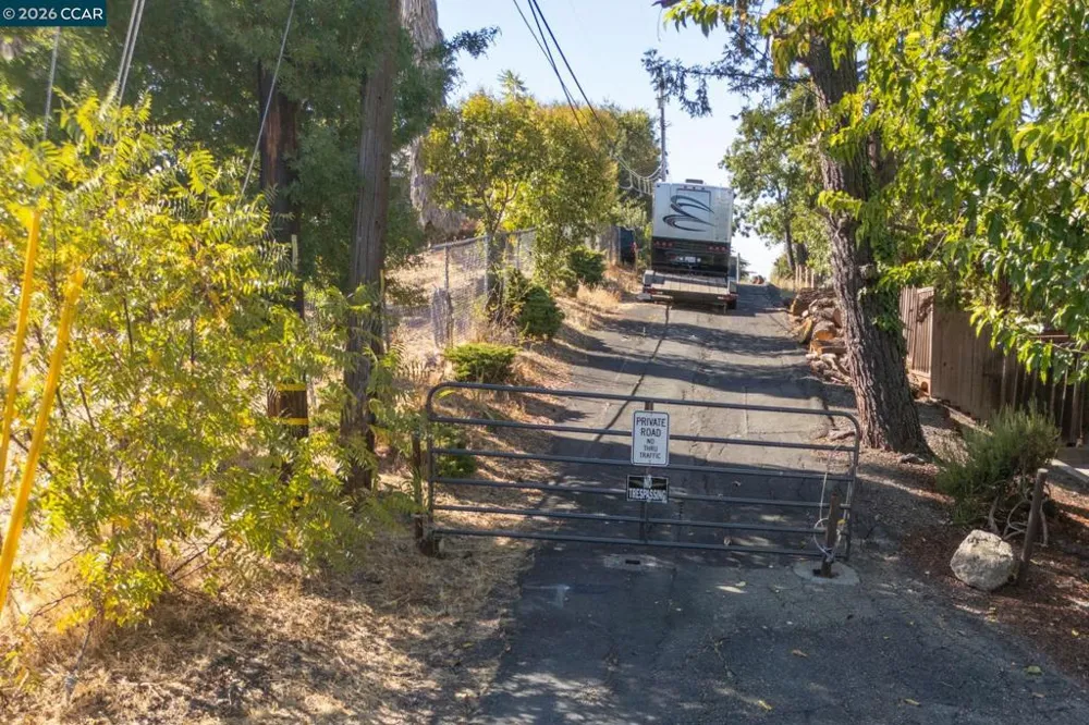 1051 Tilley Cir Concord, CA 94518