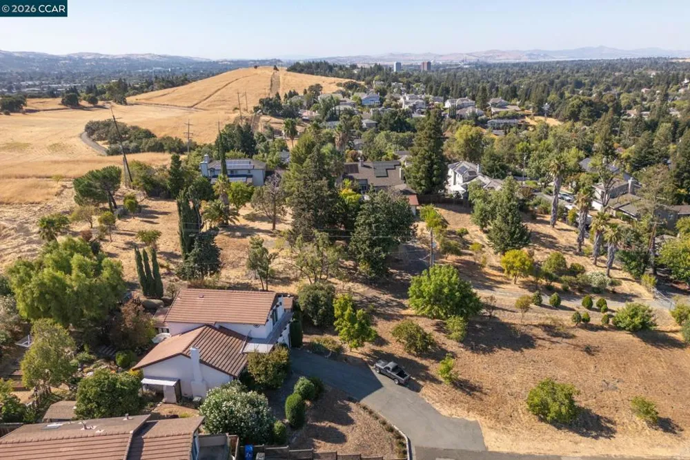 1051 Tilley Cir Concord, CA 94518