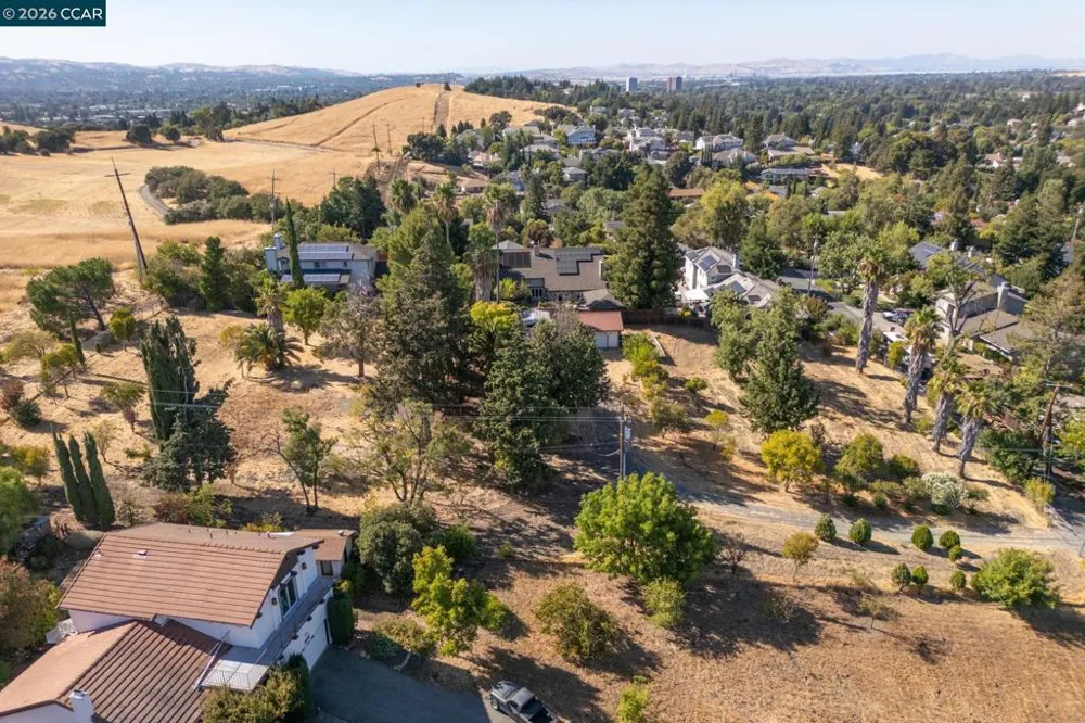 1051 Tilley Cir Concord, CA 94518