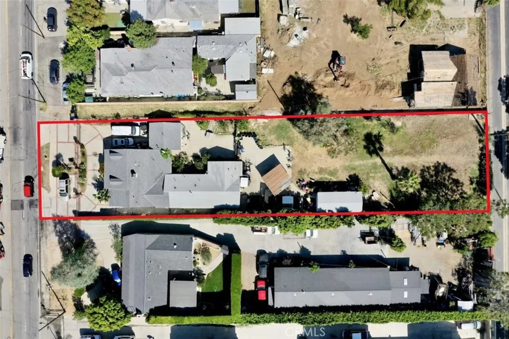 10918 Laurel Canyon San Fernando, CA 91340